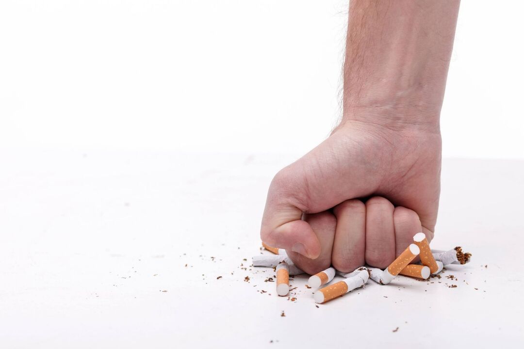 Refusal of cigarettes using Spray for Nicode